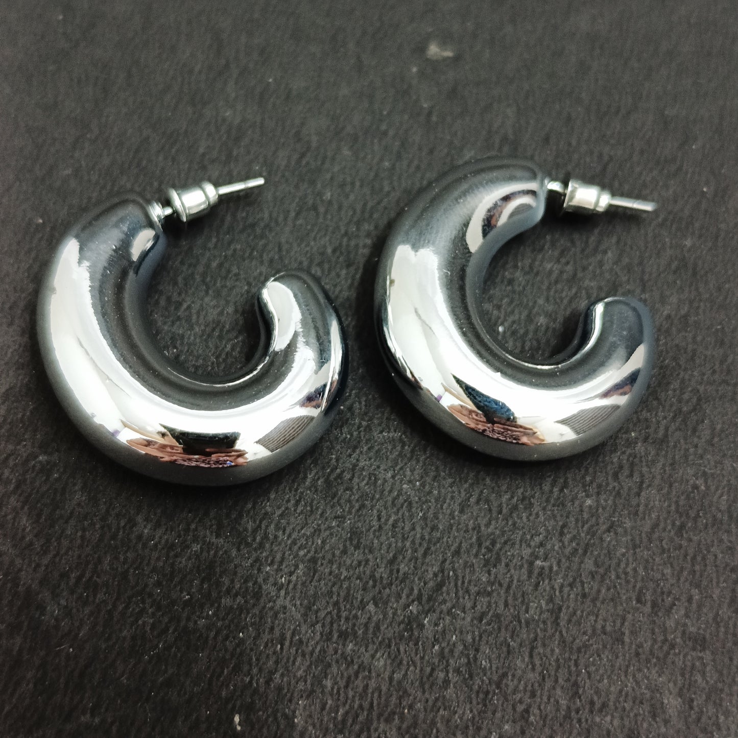 Grandeur Silver Hoop Earrings